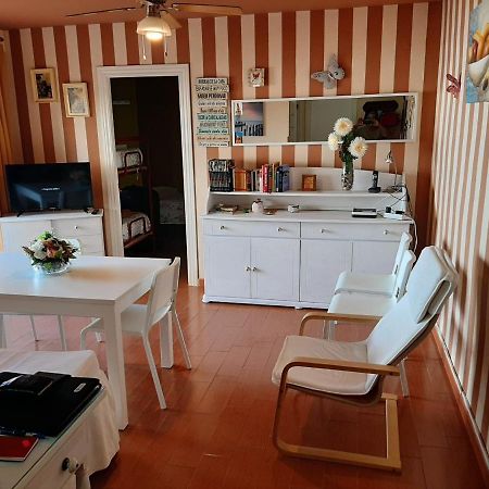 カディスApartamento Las Brisasアパートメント エクステリア 写真